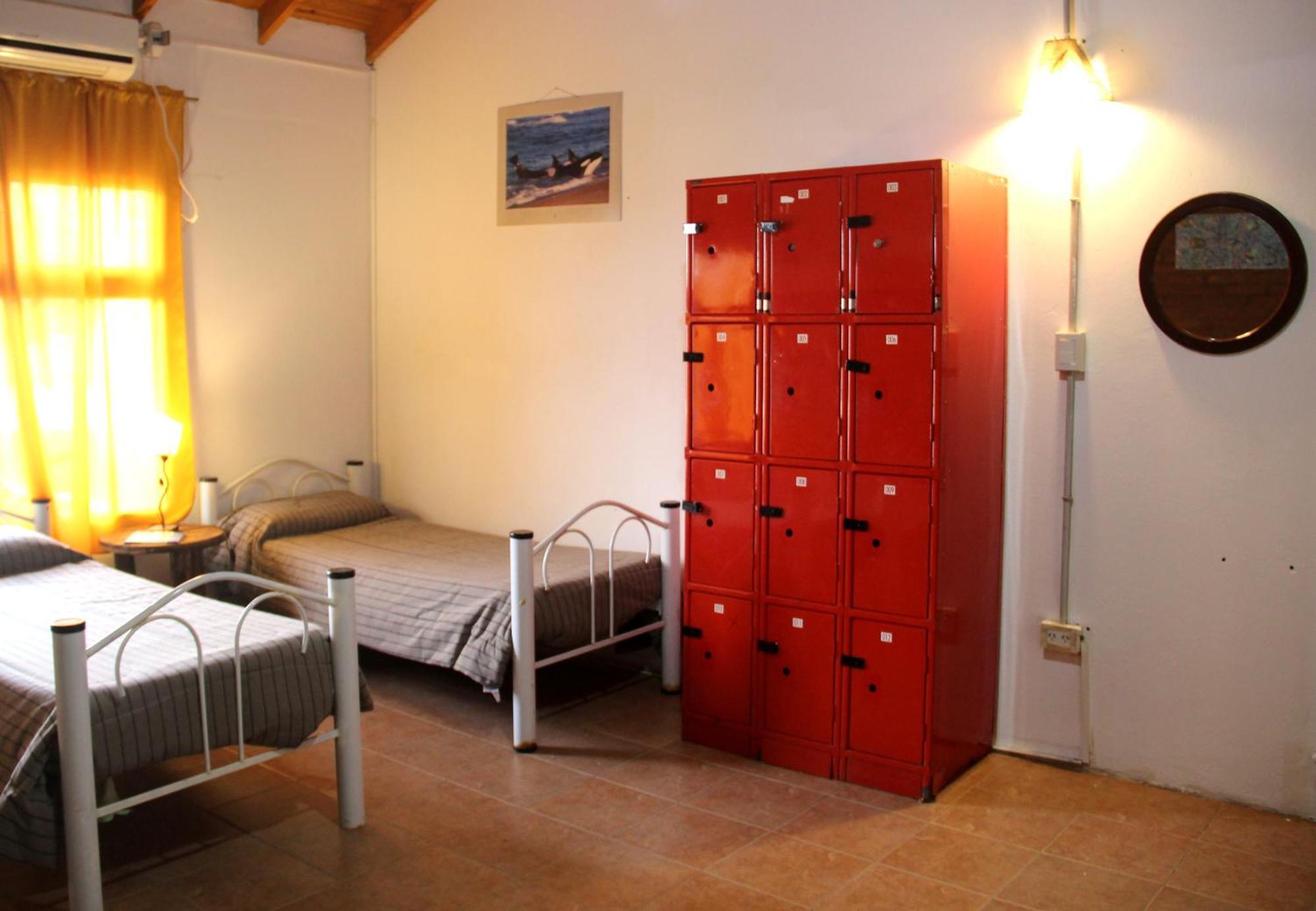 Hostel Bahia Ballenas Puerto Piramides Room photo